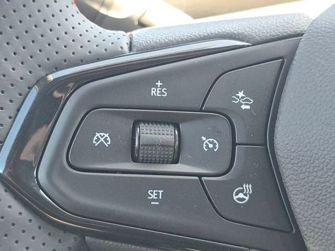 New 2026 Chevrolet Trax RS w/ Sunroof Package FWD image 26