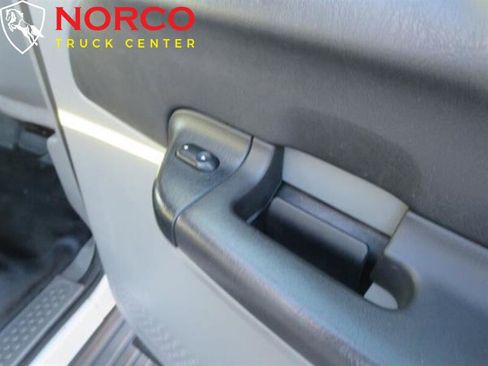 Used 2006 Ford F550 2WD Crew Cab Super Duty image 12