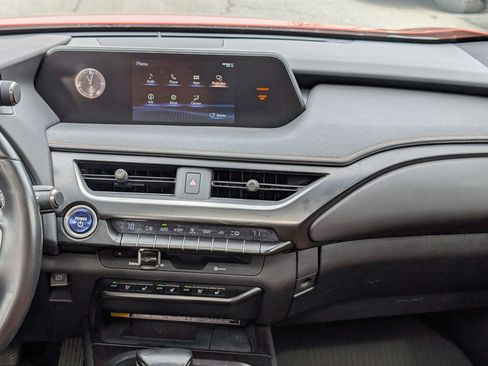 Used 2020 Lexus UX 250h w/ Premium Package image 15