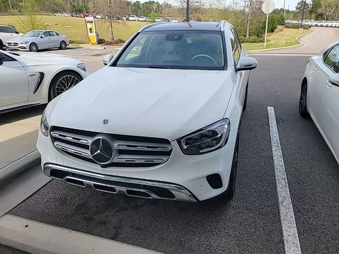 Certified 2021 Mercedes-Benz GLC 300 4MATIC image 2