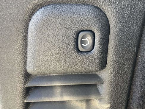 Certified 2025 Dodge Durango GT image 38