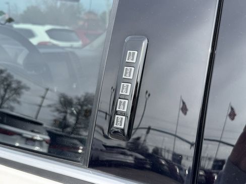 Certified 2019 Ford F150 Limited w/ Trailer Tow Package image 14