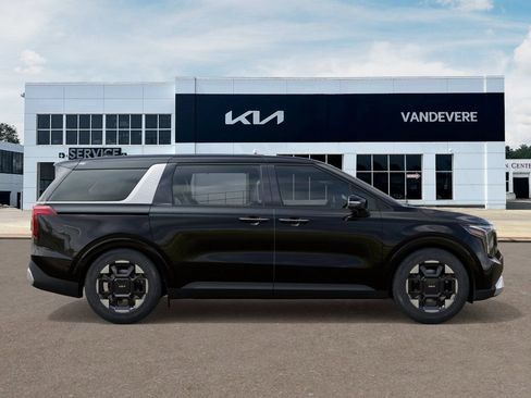 New 2026 Kia Carnival EX FWD image 10