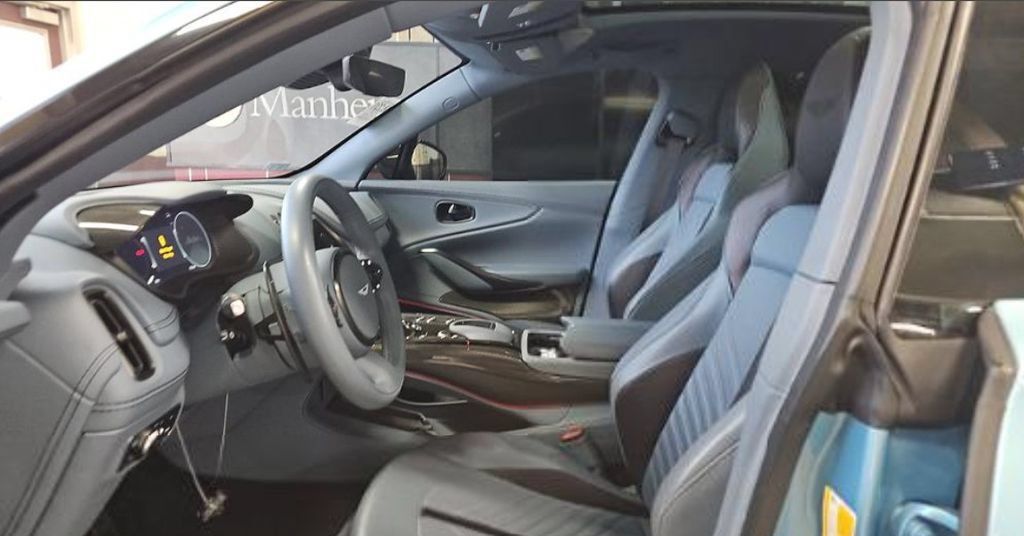Used 2023 Aston Martin DBX 707 AWD/4WD image 4