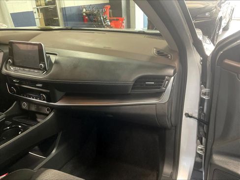 Certified 2023 Nissan Rogue SV AWD/4WD image 13