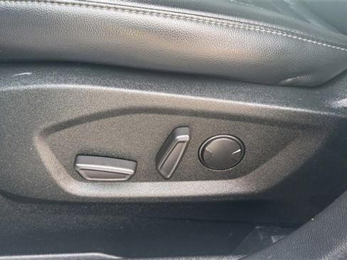 Used 2022 Ford Edge SEL image 21