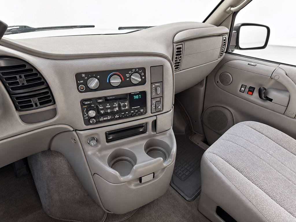 Used 2004 Chevrolet Astro w/ LS Preferred Equipment Group RWD image 19