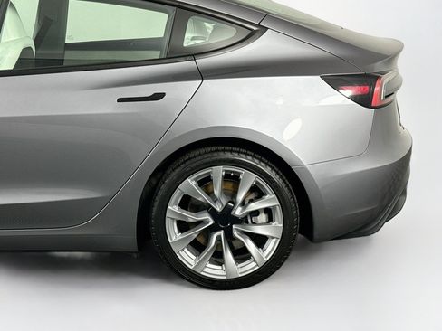 Used 2025 Tesla Model 3 Long Range RWD image 42
