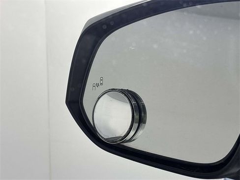 Used 2023 Toyota RAV4 XLE image 32