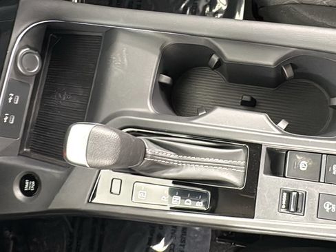 Used 2026 Nissan Sentra SV w/ SV Convenience Package FWD image 27