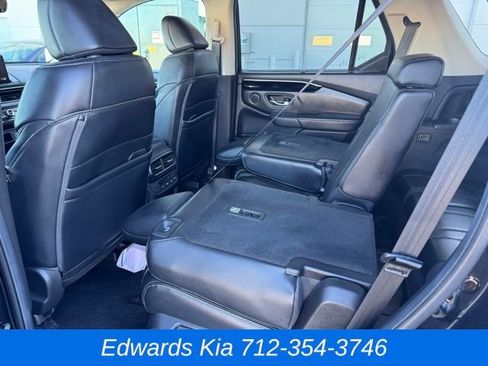 Used 2025 Honda Pilot EX-L image 17