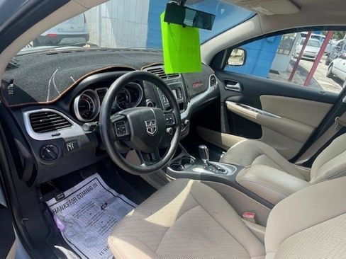 Used 2013 Dodge Journey SE image 7