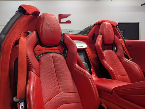 Used 2023 Chevrolet Corvette Stingray Premium Conv w/ Z51 Performance Package image 10