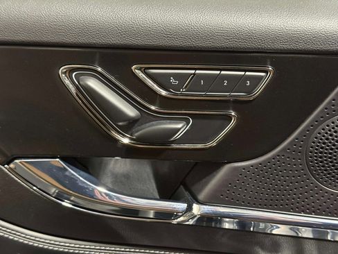 Certified 2024 Lincoln Corsair AWD w/ Equipment Group 101A image 9