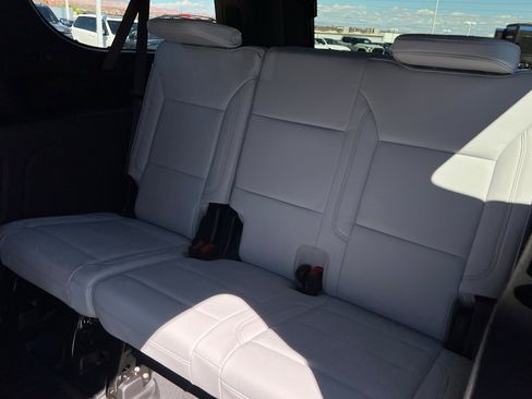 New 2026 Chevrolet Suburban Premier image 23