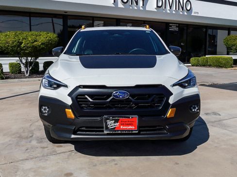 Used 2024 Subaru Crosstrek 2.5i Wilderness w/ Crosstrek Mirror Package AWD/4WD image 3
