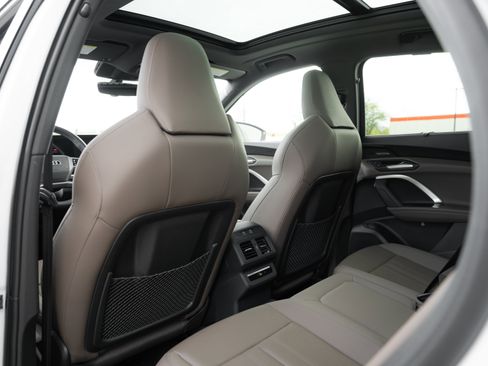 Certified 2025 Audi Q5 Premium Plus w/ Premium Plus AWD/4WD image 26