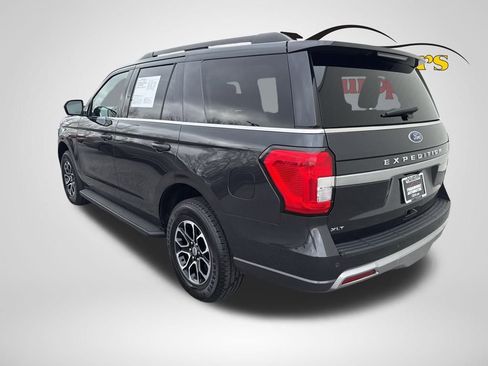 Used 2024 Ford Expedition XLT image 5