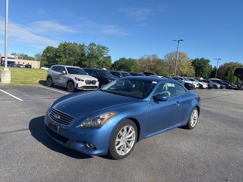 Used 2011 INFINITI G37 Convertible w/ Premium Pkg RWD image 3