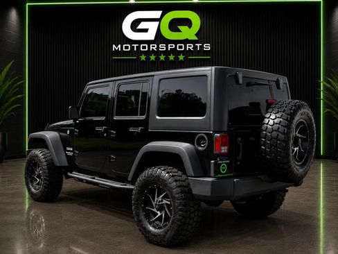 Used 2017 Jeep Wrangler Unlimited Sport w/ Connectivity Group AWD/4WD image 5