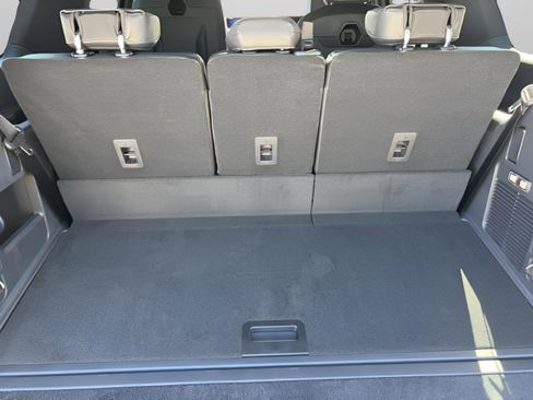 New 2025 Lincoln Navigator Reserve w/ Jet Appearance Package image 29