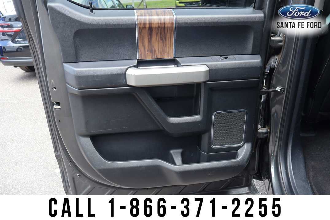 Used 2019 Ford F150 Lariat RWD image 17