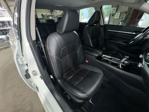 Used 2023 Nissan Altima 2.5 SR w/ SR Premium Package AWD/4WD image 28