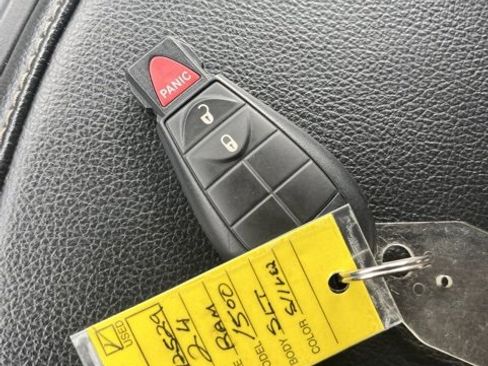 Used 2024 RAM 1500 Classic Warlock image 14