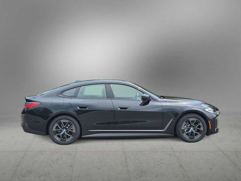 Used 2023 BMW i4 eDrive35 w/ Premium Package RWD image 9