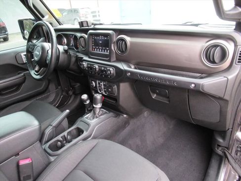 Used 2020 Jeep Wrangler Unlimited Sport S image 11