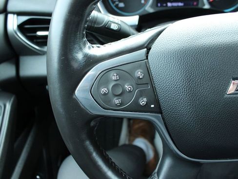 Used 2020 Chevrolet Traverse RS image 32