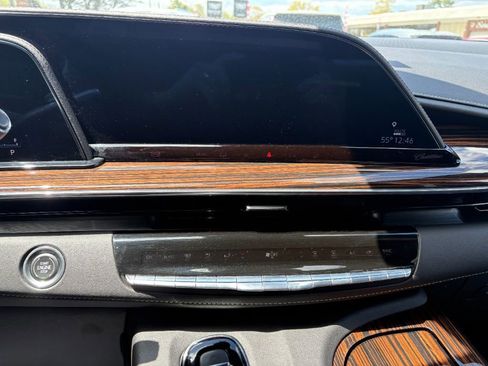 Used 2023 Cadillac Escalade Premium Luxury w/ Performance Package AWD/4WD image 25