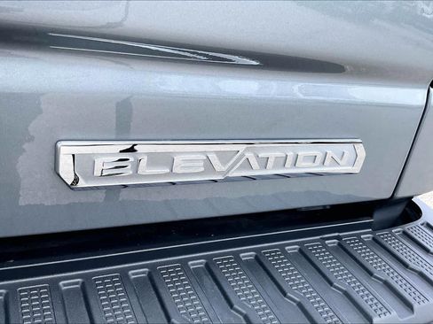 Used 2024 GMC Sierra 1500 Elevation w/ Elevation Premium Package AWD/4WD image 10