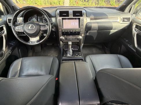 Used 2020 Lexus GX 460 Premium w/ Premium Package AWD/4WD image 35