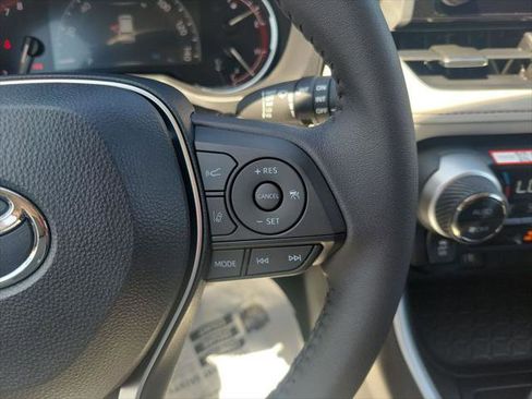 Certified 2025 Toyota RAV4 XLE Premium image 27