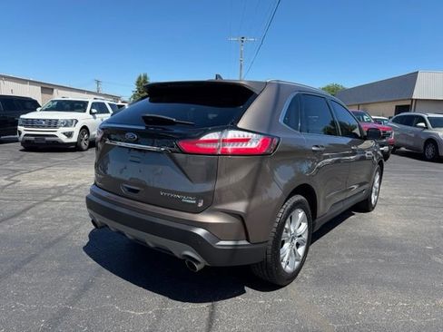 Used 2019 Ford Edge Titanium FWD image 12