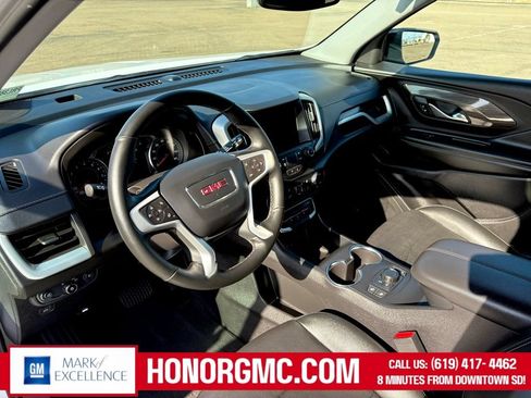 Used 2024 GMC Terrain SLT AWD/4WD image 11
