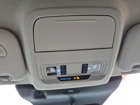 Used 2025 Ford Explorer Active w/ Active Comfort Package image 40