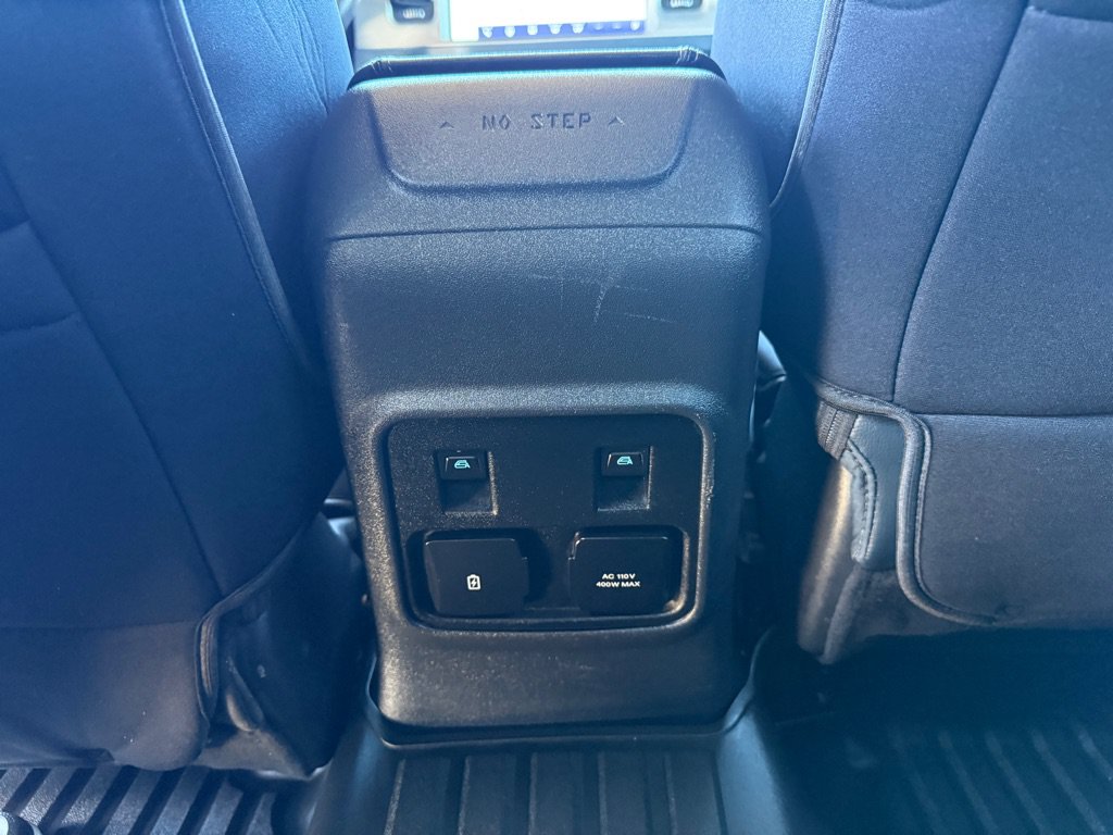 Used 2024 Ford Bronco Outer Banks AWD/4WD image 22