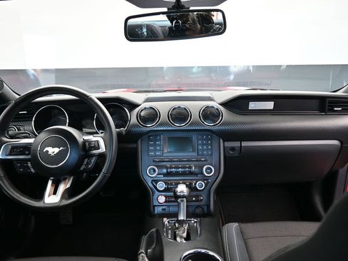 Used 2017 Ford Mustang Coupe image 37