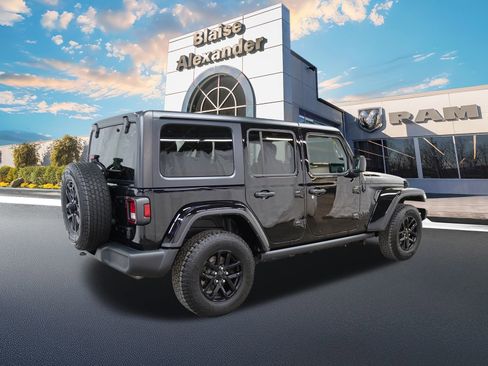 Certified 2023 Jeep Wrangler Freedom Edition image 3
