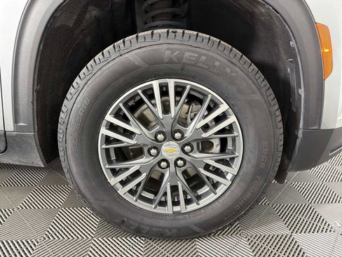 Certified 2024 Chevrolet Traverse LT image 20