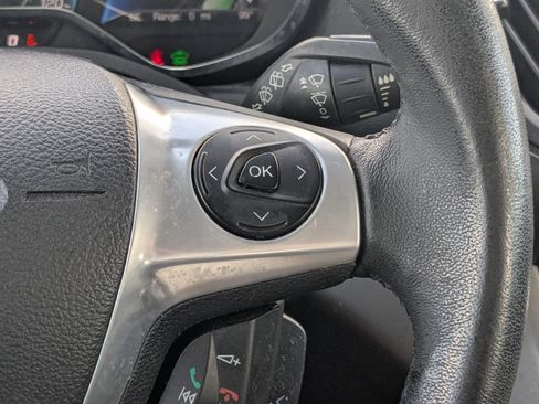 Used 2016 Ford C-MAX SE w/ Equipment Group 201A FWD image 26
