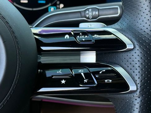 Used 2025 Mercedes-Benz GLS 450 4MATIC image 27