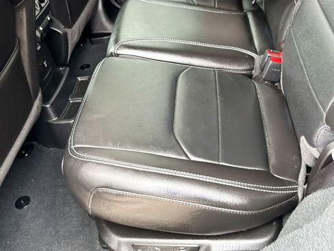 Used 2023 Jeep Wrangler Unlimited Sahara w/ Cold Weather Group image 29