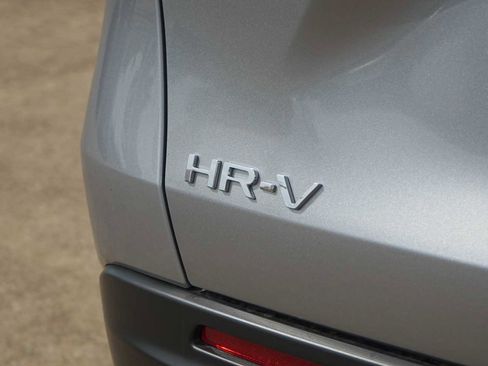 New 2026 Honda HR-V LX image 8