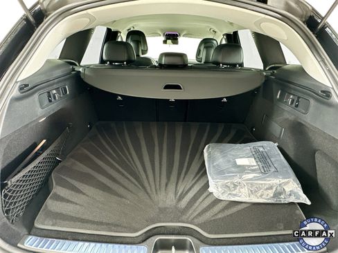 Used 2025 Mercedes-Benz GLC 350e GLC 350e image 28