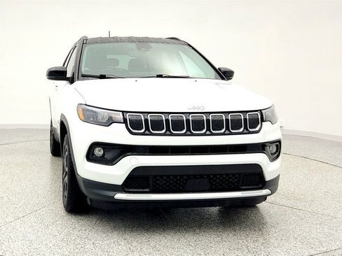 Used 2022 Jeep Compass Limited image 2
