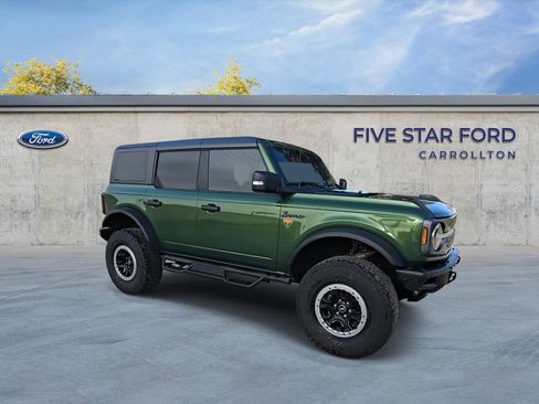 Certified 2022 Ford Bronco Badlands w/ Sasquatch Package image 2