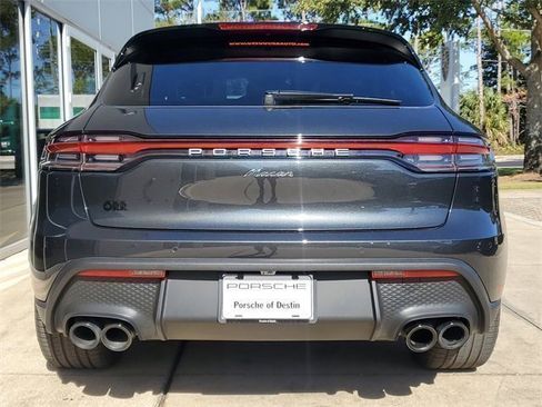 Used 2024 Porsche Macan image 12